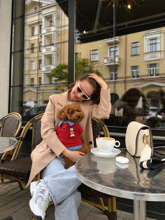 The Ivy Polo — perro con la prenda (Rojo)