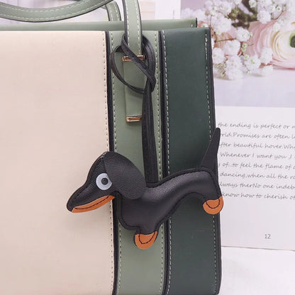 The Dachshund Charm (Negro)