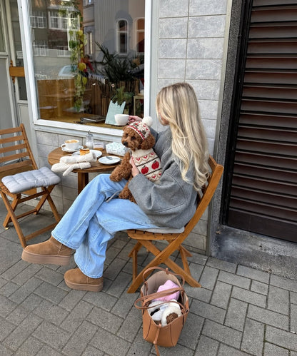 The Apple Pie Knit — perro con la prenda (Blanco)