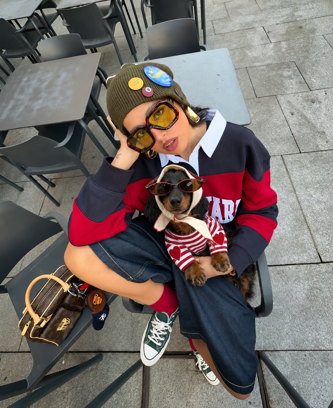 The Marinière Tee — perro con la prenda (Rojo)